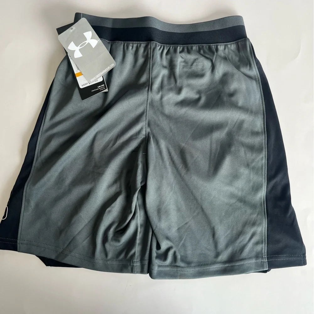 Under Armour Boys Youth Small‎ Gray Black Athletic Shorts NEW